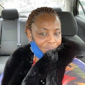 Meet your Posher, Leslie